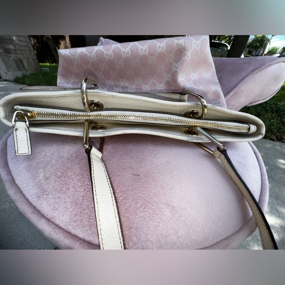 Gucci Pink and Cream Zip Tote - Picture 8 of 10